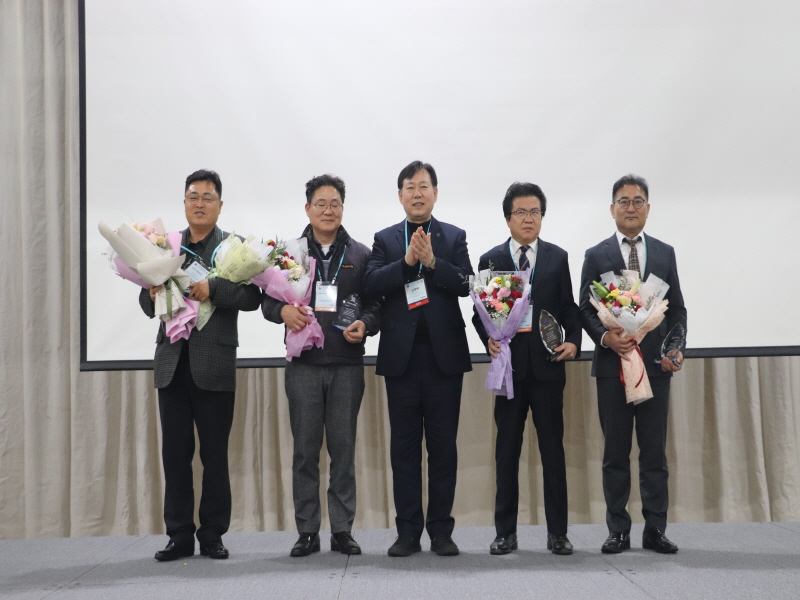 한국상하수도협회 녹색 물산업 우수단체 포상 2.JPG